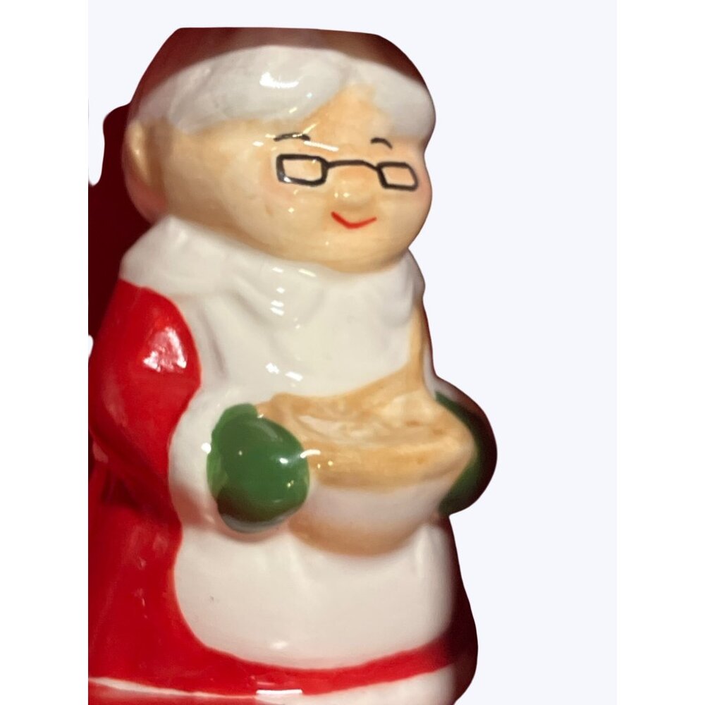 Santa Salt Pepper Set Ceramic Holiday Table Decor Vintage Style By Kmart - Picture 4 of 12
